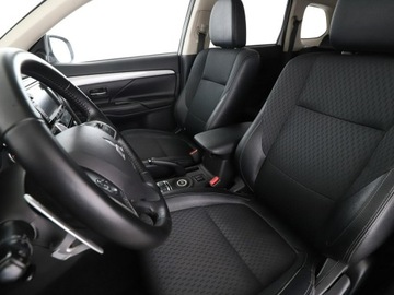 Mitsubishi Outlander III 2015 Mitsubishi Outlander PHEV Hak Navi Kamera cofania, zdjęcie 12