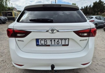 Toyota Avensis III 2016 Toyota Avensis Panorama Skora NaviSuper stan 2.0 Diesel 122KM, zdjęcie 2