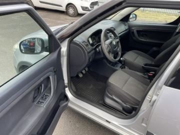 Skoda Roomster 2012 Škoda Roomster Skoda Roomster 1.6-16V Scout Klima, zdjęcie 23