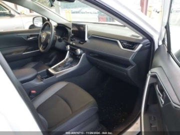 Toyota RAV4 V 2023 Toyota RAV4 2023r., 4x4, 2.5L 2.5 Benzyna 203KM, zdjęcie 8