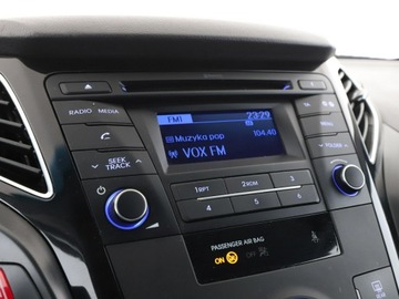 Hyundai i40 Kombi 1.6 GDI 135KM 2015 Hyundai i40 135KM, klima, Bluetooth, zdjęcie 22