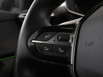 Peugeot 2008 II SUV 1.2 PureTech 130KM 2020 Peugeot 2008 GT-Line virtual navi kamera Bluetooth, zdjęcie 30