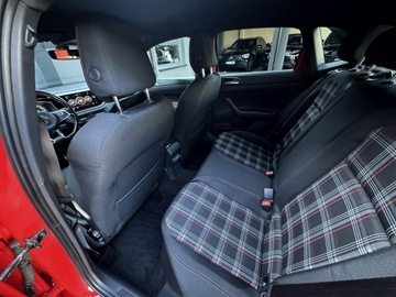Volkswagen Polo VI GTI 2.0 TSI 200KM 2019 Volkswagen Polo GTI 2.0TSI 200KM DSG Car Pass, zdjęcie 16