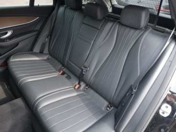 Mercedes Klasa E W213 2021 Mercedes E300de 306ps Lift Exclusive ACC hak Drive Pilot Blis Webasto Skóra, zdjęcie 20