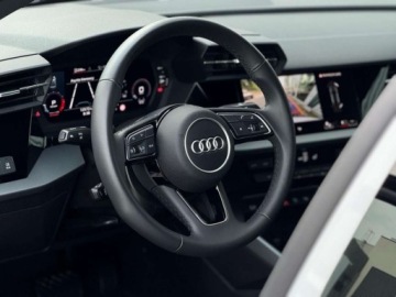 Audi A3 8Y Limousine 1.5 35 TFSI 150KM 2024 Audi A3 Limousine LED,Kamera cofania,ACC,Smartphone Interface 1.5 Benzyna, zdjęcie 10