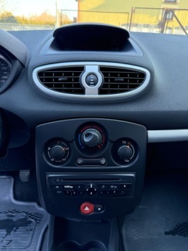 Renault Clio III Hatchback 3d Phase II 1.2 16v 75KM 2011 Renault Clio Tylko158tyśkm 1WŁAŚCICIEL 2011 Lift 1.2 ORYGINAŁ LAKIER 5DRZWI, zdjęcie 10