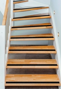 ЛЕНТА ПРОТИВОСКОЛЬЗЯЩАЯ 50/18 ДЛЯ ЛЕСТНИЦ, ЧЕРНАЯ, предупредительная, ПРОЧНАЯ ВНЕШНЯЯ