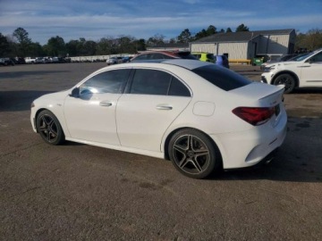 Mercedes Klasa A W177/V177 2020 Mercedes-Benz Klasa A 35 Amg, 2020r., 4x4, 2.0L 2.0 Benzyna 302KM, zdjęcie 2