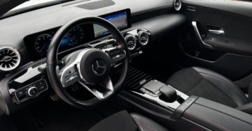Mercedes Klasa A W177/V177 Hatchback 1.3 200 163KM 2021 Mercedes-Benz Klasa A SalonPL AMG Line Tempomat Podgrzewanie Foteli Nawiga, zdjęcie 9