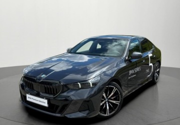 BMW Seria 5 G90-91 Touring 2.0 520d 197KM 2026 BMW Seria 5 DEMO z korzyscia do 73 500 zl LEASING 103 2.0 Diesel, zdjęcie 3