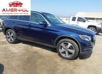 Mercedes GLC C253 2018 Mercedes-Benz GLC 300 4Matic 2018 2.0l 2.0 Benzyna 241KM