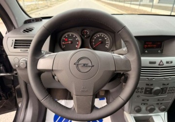 Opel Astra J Sports Tourer 1.6 Twinport ECOTEC 115KM 2010 Opel Astra LIFT 1.6i 115ps Serwisowana BezRdzy Bezwypadkowa Zadbana 1.6, zdjęcie 26