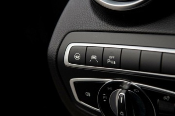 Mercedes Klasa C W205 Kabriolet AMG Facelifting 3.0 C43 390KM 2020 Mercedes-Benz Klasa C 3.0 Benzyna 390KM, zdjęcie 24