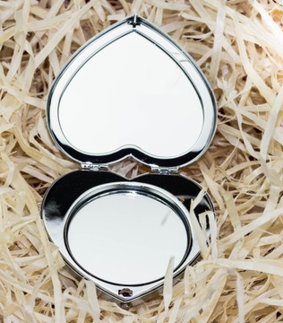 Зеркало карманное с ГРАВИРОВКОЙ, ПОДАРОК ​​ДЕВУШКЕ