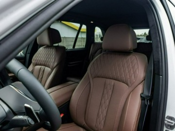 BMW X5 G05 SUV Facelifting 3.0 40d 352KM 2025 BMW X5 xDrive40d Dostępne od ręki!, zdjęcie 15