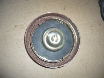 Крышка бензобака, МФ-3, МФ-4 1876534М91