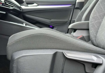 Volkswagen Golf VIII 2021 Volkswagen Golf Variant LED Plus Keyless Ambiente Czujniki parkowania, zdjęcie 23