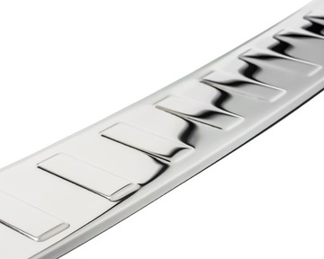 Накладка на бампер OPEL INSIGNIA 17+ COMBI