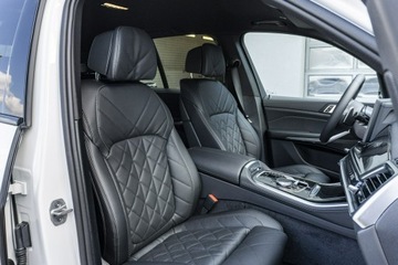 BMW X5 G05 SUV Facelifting 3.0 30d 298KM 2025 BMW X5 xDrive30d Dostępny od ręki!, zdjęcie 18