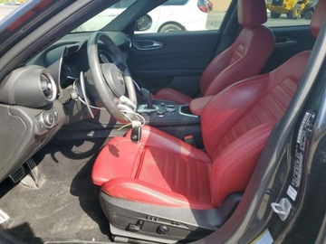 Alfa Romeo Giulia II Sedan Facelifting 2.0 Turbo 280KM 2022 Alfa Romeo Giulia 2022 2.0l 2.0 Benzyna 280KM, zdjęcie 7