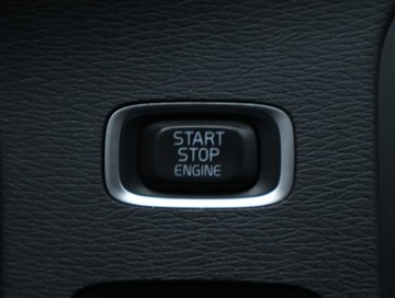 Volvo V60 I Kombi Facelifting 2.0 D4 DRIVE-E 181KM 2014 Volvo V60 D4 2.0, Salon Polska, Serwis ASO, zdjęcie 16