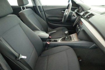 BMW Seria 1 E81/E87 Hatchback 5d E87 1.6 116i 122KM 2007 BMW 1 116i, Klima, Parktronic,ALU, zdjęcie 6