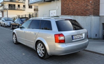 Audi A4 B6 Avant 2.5 V6 TDI 155KM 2002 Audi A4 Avant Automat Alcantara 2.5 Diesel 155KM, zdjęcie 2
