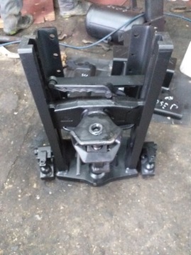 ZACZEP AUTOMATYCZNY KULA SZYNA CASE CVX 1170 126KW