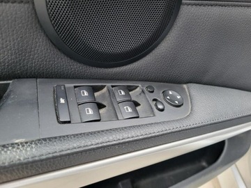 BMW Seria 3 E90-91-92-93 Limuzyna E90 325Xi 218KM 2006 BMW 3 Touring (E91) 325 Xi, Manual, Serwisowany, 4x4,Podgrzewane fotele, zdjęcie 7