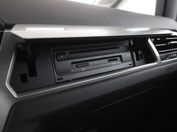 Volkswagen Touran III 1.4 TSI 150KM 2017 Volkswagen Touran 7 os. DSG navi klima auto grzane, zdjęcie 35