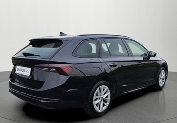 Skoda Octavia IV Kombi 2.0 TDI 150KM 2022 Skoda Octavia nowy Rozrzad i Hamulce - Czujniki - Kamera - Stan bdb - Fakt, zdjęcie 6