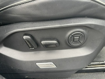 Volkswagen Touareg III SUV 4.0 V8 TDI SCR 422KM 2020 Volkswagen Touareg Automat Skóra Pneumatyka, zdjęcie 12