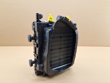 PRAWA CHŁODNICA PŁYNU OLEJU MERCEDES W213 E63 AMG 63S