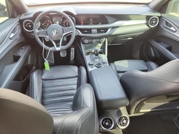 Alfa Romeo Stelvio SUV 2.0 Turbo 280KM 2018 Alfa Romeo Stelvio Ti Sport 2018 2.0l 2.0 Benzyna 280KM, zdjęcie 8