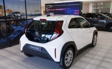 Toyota Aygo X 1.1 VVT-i 72KM 2024 Toyota Aygo X 1.0 VVTi Comfort Benzyna 72KM, zdjęcie 8