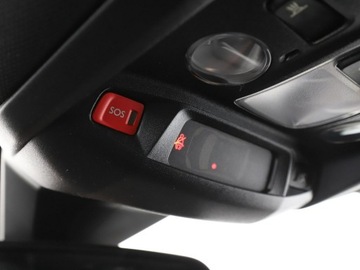 Peugeot 3008 II Crossover 2.0 BlueHDi 180KM 2017 Peugeot 3008 GT Line automat panorama 180KM navi, zdjęcie 38