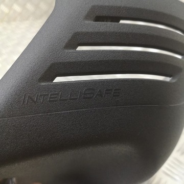 VOLVO XC60 2018 STŘED ZRCÁTKO VNITŘNÍ