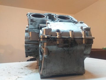 KARTERY BLOK SILNIKA HONDA VF750 C MAGNA RC43E