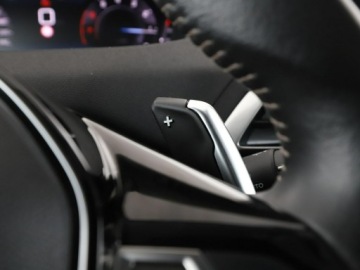 Peugeot 5008 II Crossover Facelifting 1.2 PureTech 130KM 2022 Peugeot 5008 FV23% 7 os. automat virtual cocpit, zdjęcie 32