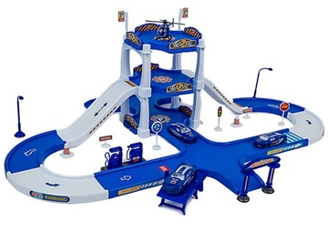 OGROMNY GARAŻ PARKING KOMISARIAT POLICJA AUTKA TOR