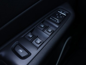 Renault Captur I Crossover 0.9 Energy TCe 90KM 2017 Renault Captur 0.9 TCe, Salon Polska, Serwis ASO, zdjęcie 16