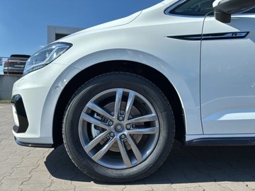 Volkswagen Touran III 1.5 TSI EVO 150KM 2025 Volkswagen Touran Highline 1.5 TSI DSG, zdjęcie 19