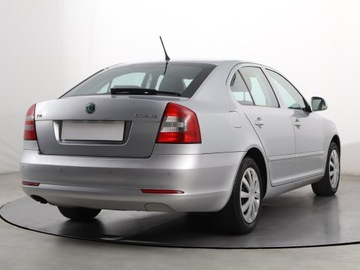 Skoda Octavia II Hatchback Facelifting 1.8 TSI 160KM 2012 Skoda Octavia 1.8 TSI, Salon Polska, Klima, zdjęcie 4