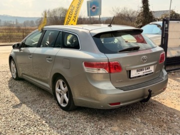 Toyota Avensis III Wagon 1.8 Valvematic 147KM 2009 Toyota Avensis Panorama Hak Zadbany 1.8 Benzyna 147KM, zdjęcie 3