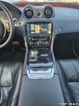 Jaguar XJ VII X351 Sedan SWB 3.0L V6D 600 275KM 2014 Jaguar XJ Piekny Full Wyposazenie 3.0 Diesel 275KM, zdjęcie 21