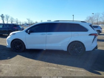 Toyota Sienna III 2022 Toyota Sienna Xse 2022 2.5 Hybryda 189KM, zdjęcie 2