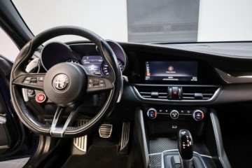Alfa Romeo Giulia II Sedan 2.9 V6 510KM 2018 Alfa Romeo Giulia QV*510KM*Salon, zdjęcie 21