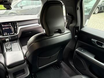 Volvo V60 II  2018 Volvo V60 T5 250 KM Automat Kamera Hak FV23%, zdjęcie 11