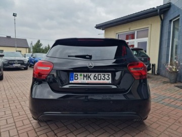 Mercedes Klasa A W176 Hatchback 5d Facelifting 180 122KM 2016 Mercedes A 180 1.6 Benzyna Kamera, zdjęcie 12