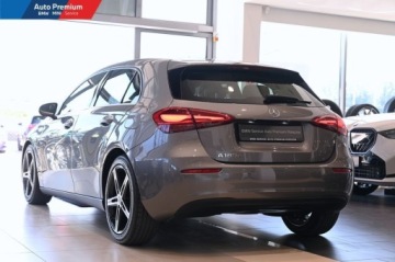 Mercedes Klasa A W177/V177 2023 Mercedes-Benz Klasa A 180dFV23Reflektory LED statyczneKamera CofaniaKierow, zdjęcie 17